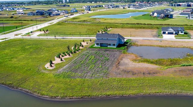 8030 59 Street S, Horace, ND 58047