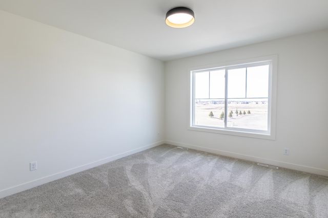 8030 59 Street S, Horace, ND 58047