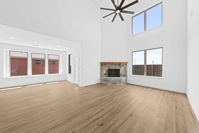 7011 Lilly Lane, Sanger, TX 76266