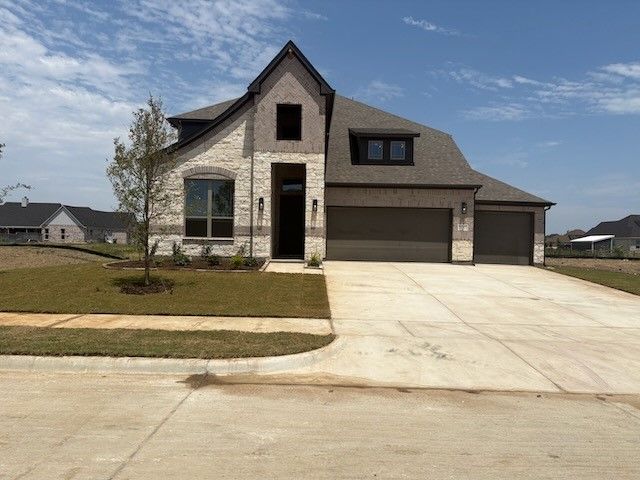 7011 Lilly Lane, Sanger, TX 76266