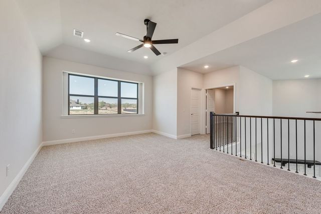 7011 Lilly Lane, Sanger, TX 76266