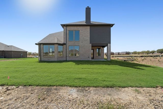 7011 Lilly Lane, Sanger, TX 76266