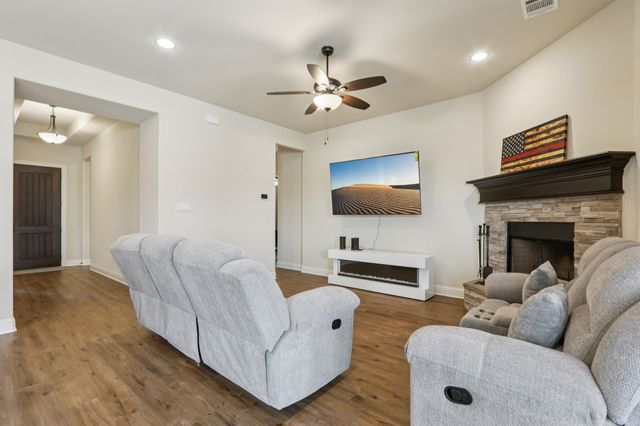 225 Brazos Drive, Waxahachie, TX 75165