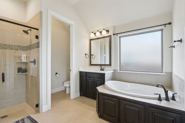 225 Brazos Drive, Waxahachie, TX 75165