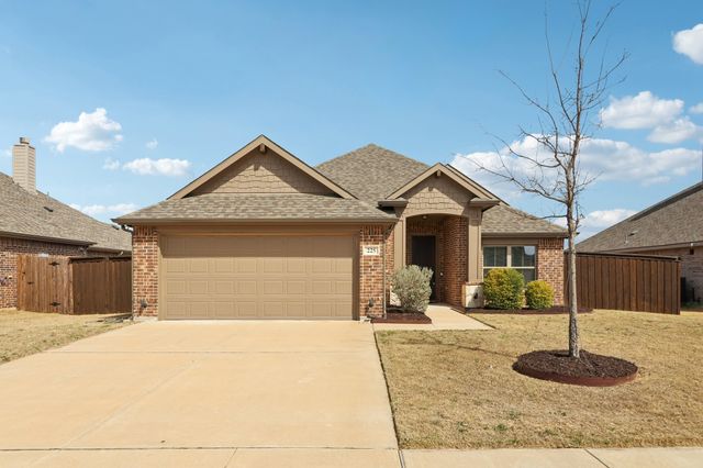 225 Brazos Drive, Waxahachie, TX 75165