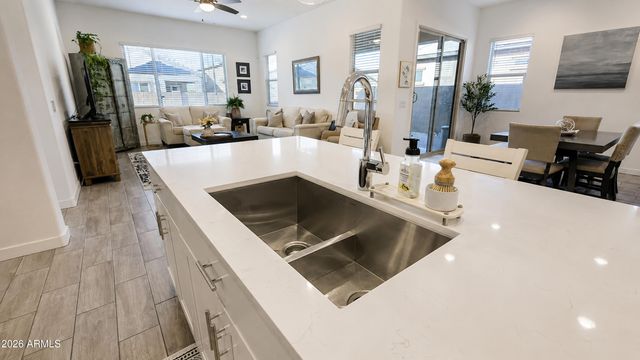3926 W PIEDMONT Road, Laveen, AZ 85339