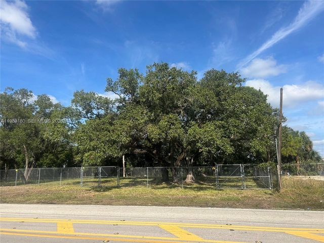 2551 SW 36th Street, Dania Beach, FL 33312