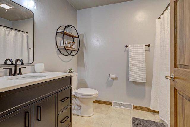 2430 WILDER STREET, Green Bay, WI 54311