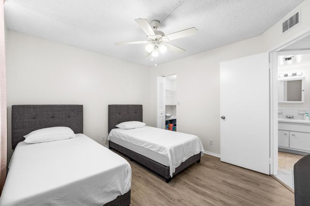 4501 NE 21 Avenue 406, Fort Lauderdale, FL 33308