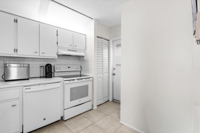 4501 NE 21 Avenue 406, Fort Lauderdale, FL 33308