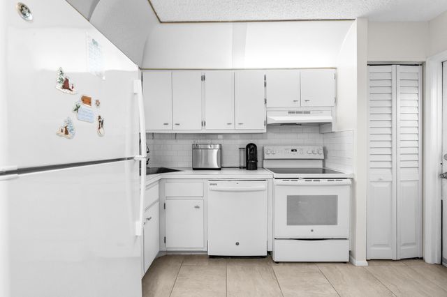 4501 NE 21 Avenue 406, Fort Lauderdale, FL 33308