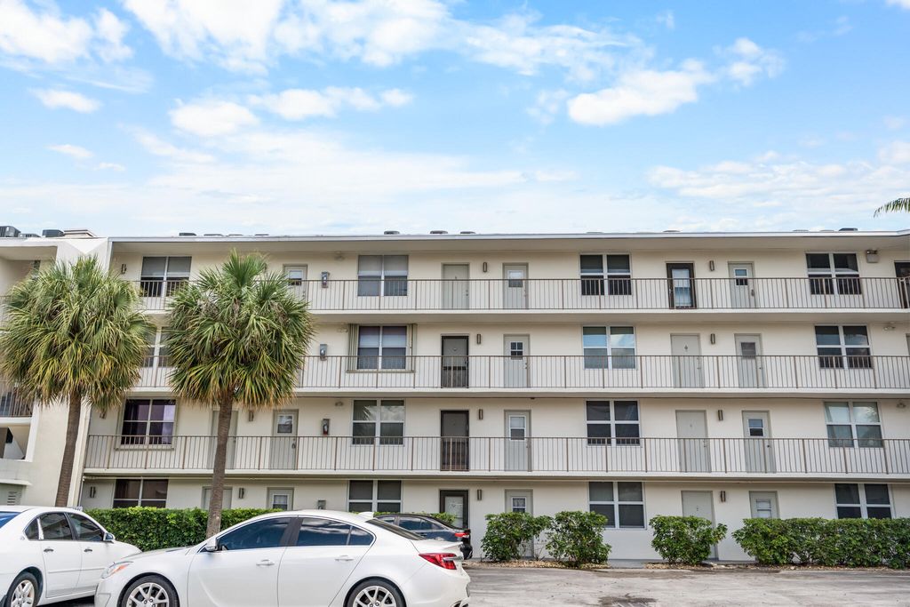 4501 NE 21 Avenue 406, Fort Lauderdale, FL 33308