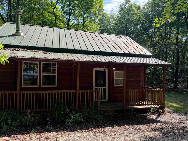 4420 S Calloway Drive, Hardinsburg, IN 47125