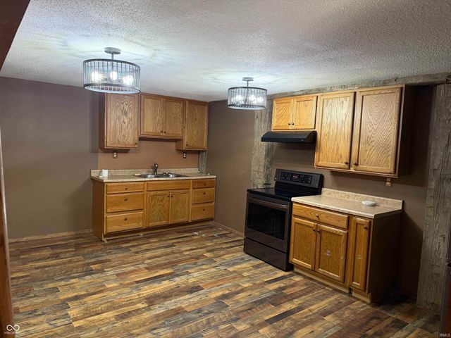 4420 S Calloway Drive, Hardinsburg, IN 47125