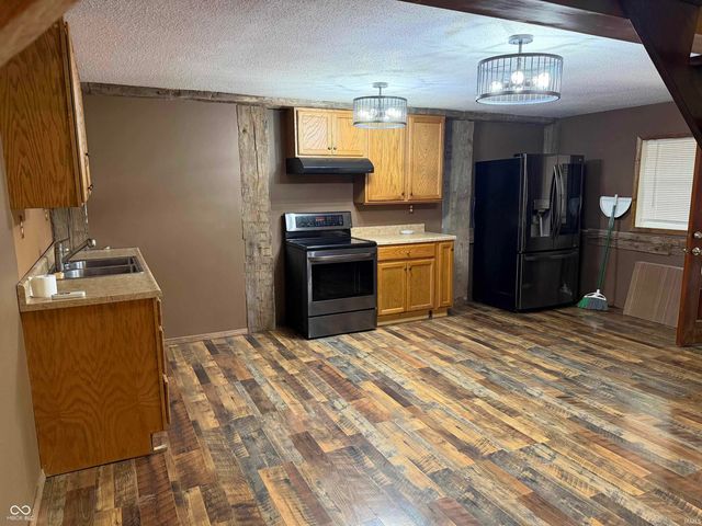 4420 S Calloway Drive, Hardinsburg, IN 47125