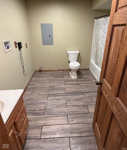 4420 S Calloway Drive, Hardinsburg, IN 47125