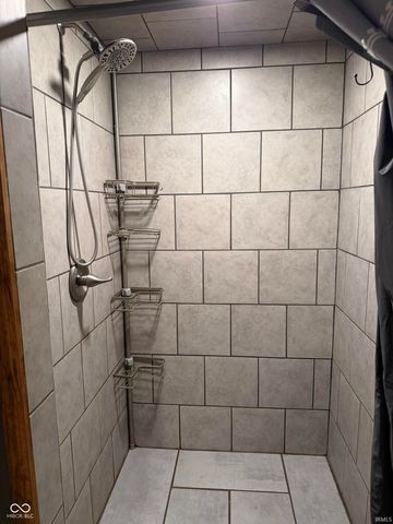 4420 S Calloway Drive, Hardinsburg, IN 47125