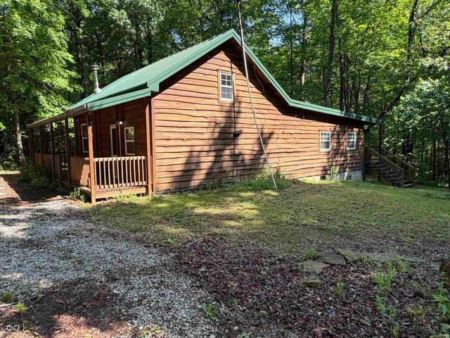 4420 S Calloway Drive, Hardinsburg, IN 47125