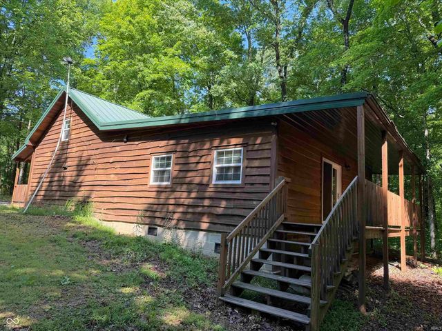 4420 S Calloway Drive, Hardinsburg, IN 47125