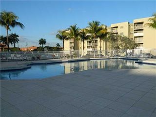 8185 NW 7th St 316, Miami, FL 33126