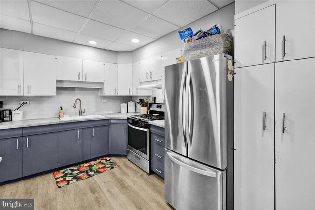 830 LAKE ST, Lancaster, PA 17603