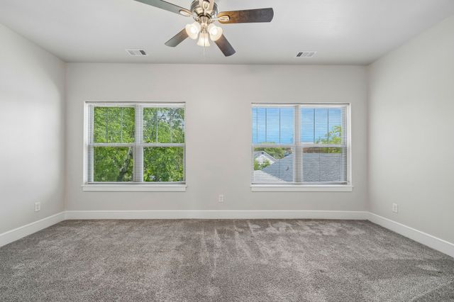 108 Hartsville Ct, Lebanon, TN 37087