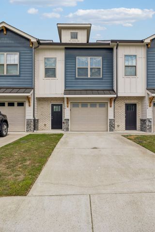 108 Hartsville Ct, Lebanon, TN 37087