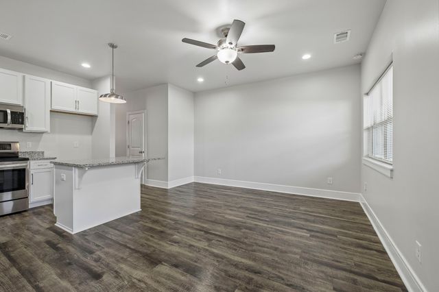 108 Hartsville Ct, Lebanon, TN 37087