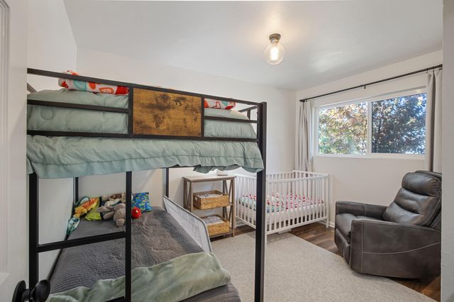 705 NE Beacon Drive, Grants Pass, OR 97526