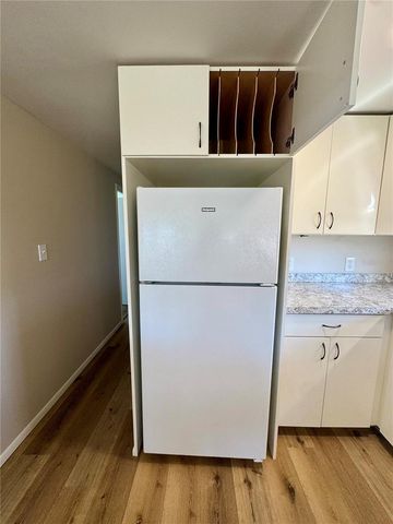 8 6TH STREET, Bradenton, FL 34210