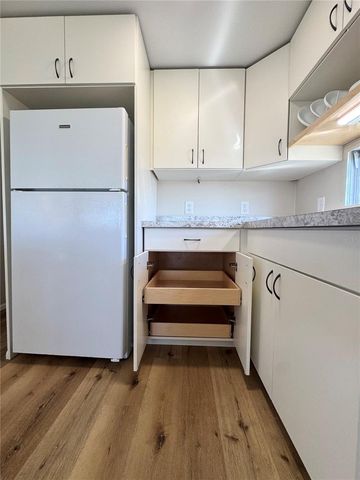 8 6TH STREET, Bradenton, FL 34210