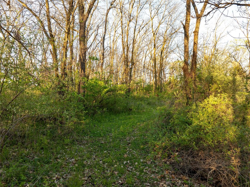 00 S. Avenue, Adel, IA 50003