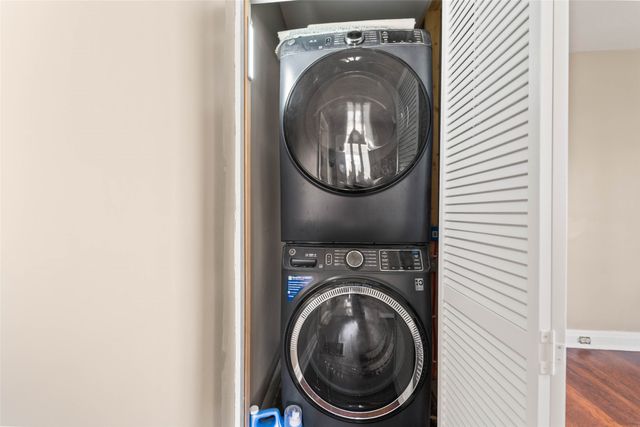 601 E 9th Street S, Newton, IA 50208