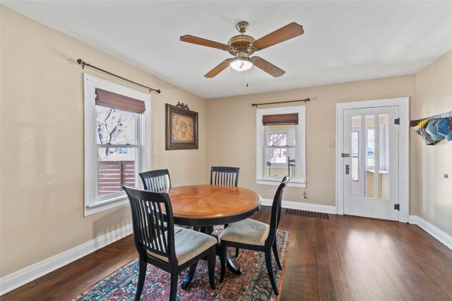 601 E 9th Street S, Newton, IA 50208