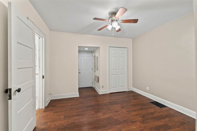 601 E 9th Street S, Newton, IA 50208