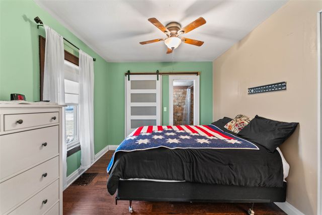 601 E 9th Street S, Newton, IA 50208