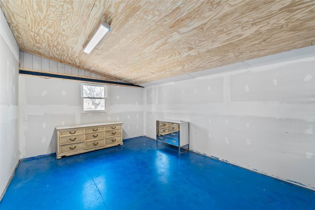 601 E 9th Street S, Newton, IA 50208