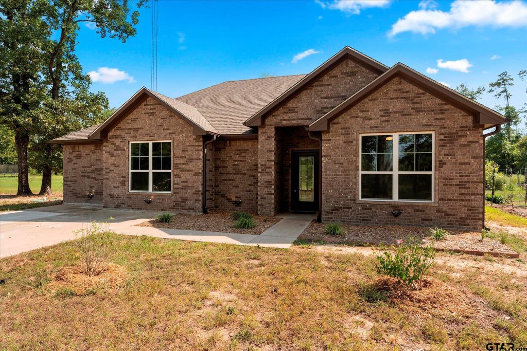 224 County Road 4690, Pittsburg, TX 75686