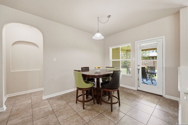 8919 BLACK FRST, Helotes, TX 78023