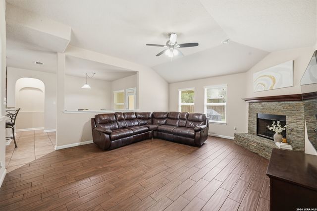 8919 BLACK FRST, Helotes, TX 78023