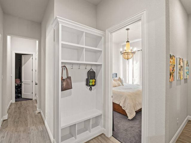 5304 Via Besso DR, Bee Cave, TX 78738