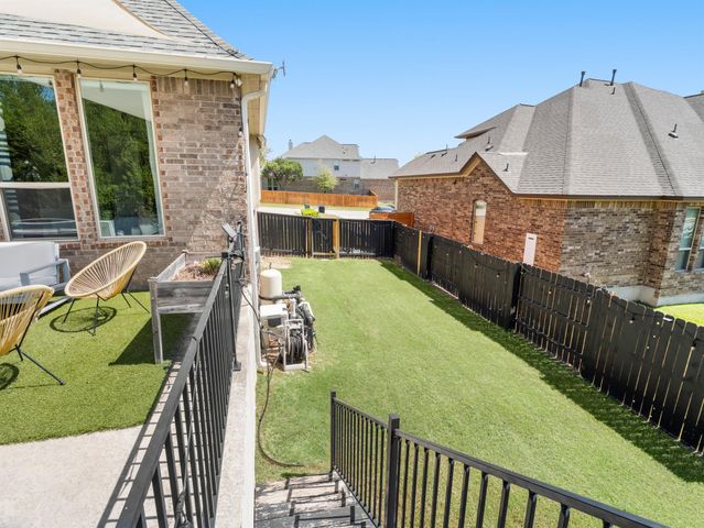 5304 Via Besso DR, Bee Cave, TX 78738