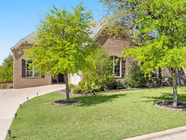 5304 Via Besso DR, Bee Cave, TX 78738