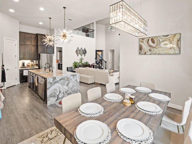 5304 Via Besso DR, Bee Cave, TX 78738