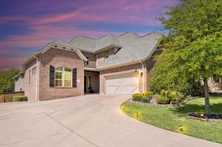 5304 Via Besso DR, Bee Cave, TX 78738