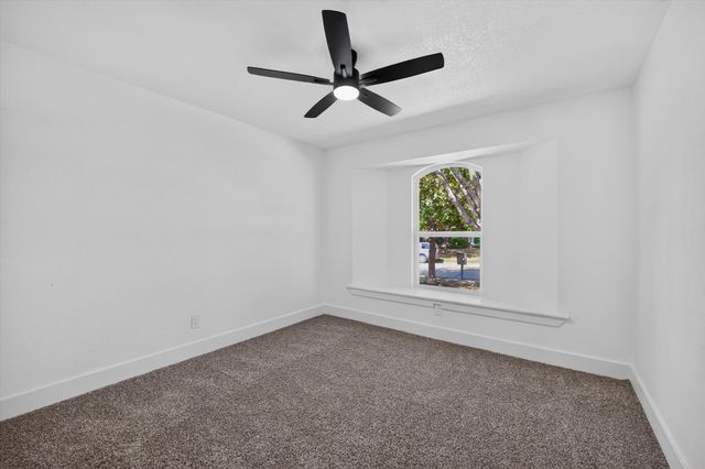 2116 Brooklake Street W, Denton, TX 76207