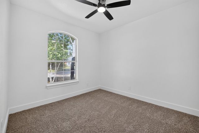2116 Brooklake Street W, Denton, TX 76207