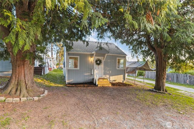 504 107th Street S, Tacoma, WA 98444