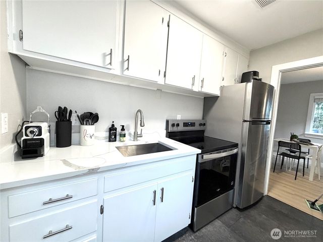 504 107th Street S, Tacoma, WA 98444