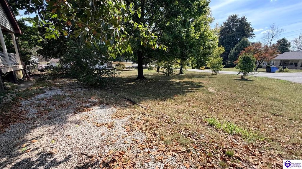 214 Helmwood Drive, Elizabethtown, KY 42701
